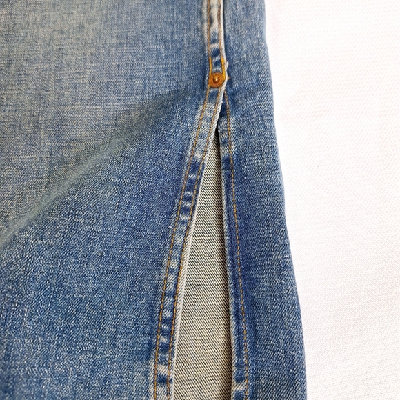Lucky Jeans brand " The Denim in a Pencil" Y2K core jean skirt. - Picture 5 of 12